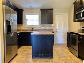 9825 Winchester Dr N in Semmes, AL - Building Photo - Building Photo