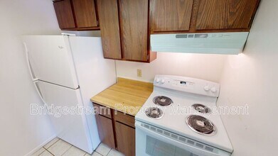 1181 Redbluff Dr in Dayton, OH - Building Photo - Building Photo