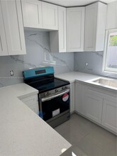 464 Minola Dr in Miami Springs, FL - Building Photo - Building Photo