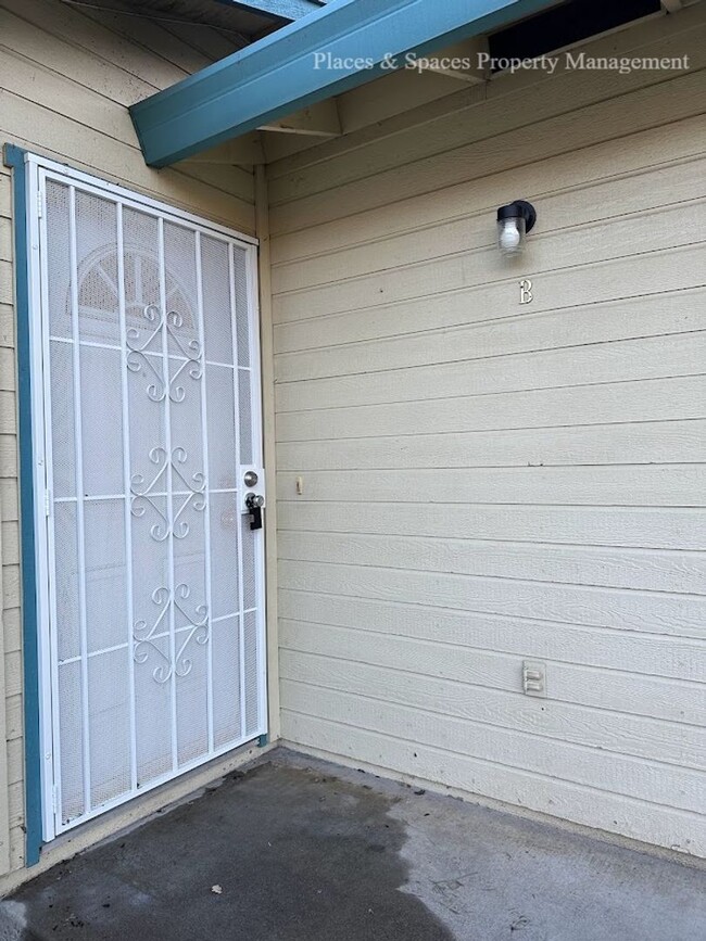 20712 2nd St in Cottonwood, CA - Building Photo - Building Photo