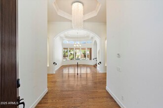 7101 E Berneil Ln in Paradise Valley, AZ - Building Photo - Building Photo