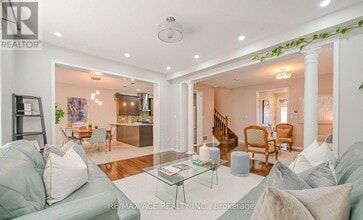 34 Ventura Ave in Brampton, ON - Building Photo - Building Photo