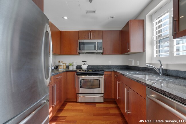 26 2nd St, Unit 26