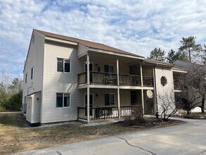 24 Harmony Ln, Unit 13 in Conway, NH - Building Photo - Building Photo