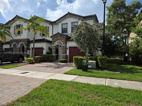 11562 SW 254th St in Homestead, FL - Building Photo - Building Photo