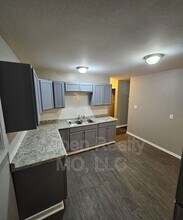 1727 N 51st Terrace in Kansas City, KS - Building Photo - Building Photo