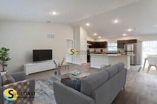 8009 N Primrose Dr in Citrus Springs, FL - Building Photo