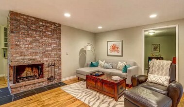 5333 SW Tree St in Lake Oswego, OR - Building Photo - Building Photo