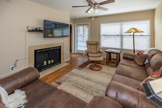 5855 N Kolb Rd in Tucson, AZ - Building Photo - Building Photo