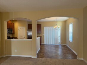 553 Matheson Place in Cary, NC - Foto de edificio - Building Photo