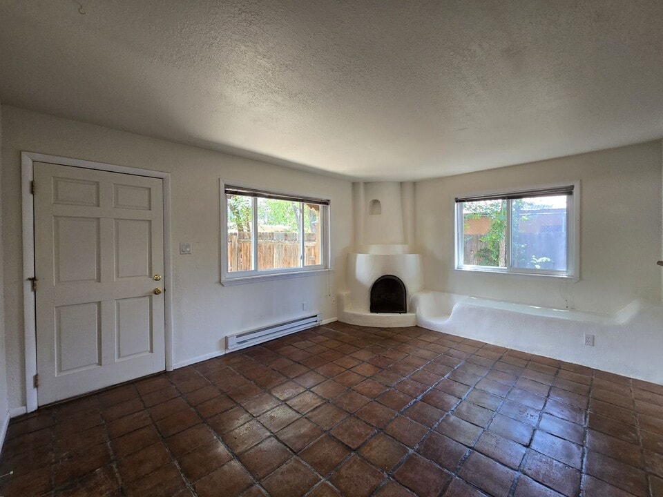 140 Candelario St in Santa Fe, NM - Building Photo