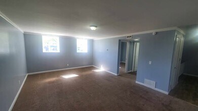 107 S Church St in Brooklyn, IN - Building Photo - Building Photo