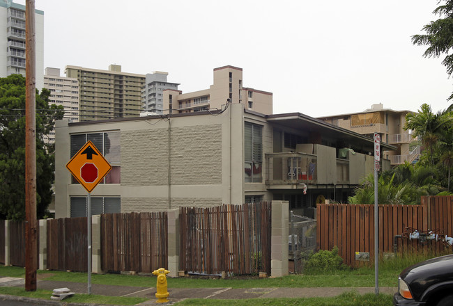 1662 Lewalani Dr in Honolulu, HI - Foto de edificio - Building Photo