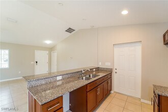 6100 Deer Run Rd in North Port, FL - Building Photo - Building Photo