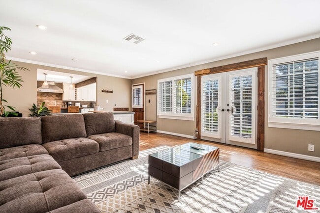 12413 Beatrice St in Los Angeles, CA - Building Photo - Building Photo