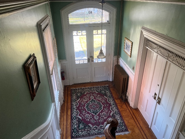 83 S Hamilton St in Poughkeepsie, NY - Foto de edificio - Building Photo