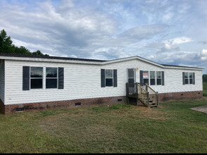 199 Graystone Rd in Jonesville, SC - Building Photo - Building Photo