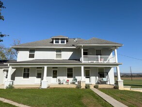 490 Sumac Rd in Manheim, PA - Building Photo - Building Photo