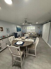 131 Manchineel Ct in Royal Palm Beach, FL - Building Photo - Building Photo