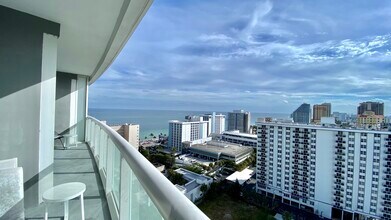 3101 Bayshore Dr in Fort Lauderdale, FL - Building Photo - Building Photo