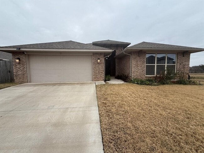 7712 Windstone Dr in Oklahoma City, OK - Foto de edificio - Building Photo