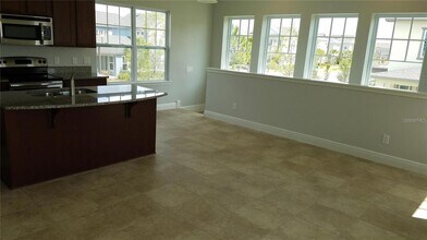 8091 Laureate Blvd, Unit B in Orlando, FL - Building Photo - Building Photo