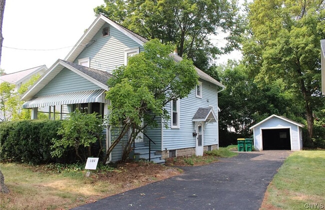 104 Lynhurst Ave in Syracuse, NY - Foto de edificio - Building Photo