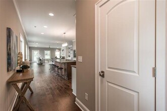 2420 Chapel Ave in Nashville, TN - Building Photo - Building Photo