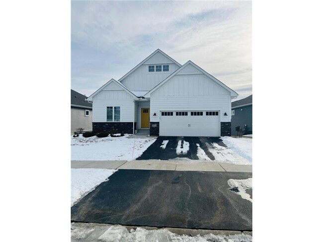 1935 Mulberry Ln in Carver, MN - Building Photo - Building Photo