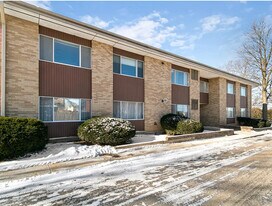 318 Walker Ave in Highland Park, IL - Building Photo