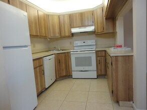 4695 Sable Pine Cir in West Palm Beach, FL - Building Photo - Building Photo