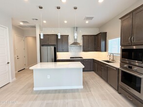 10457 W Salter Dr in Peoria, AZ - Building Photo - Building Photo