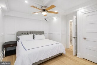226 Rittenhouse Sq in Philadelphia, PA - Building Photo - Building Photo