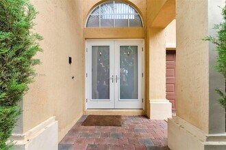 22457 SW 94th Path in Cutler Bay, FL - Building Photo - Building Photo