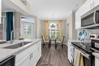 Enclave at Winghaven in O'Fallon, MO - Building Photo - Interior Photo