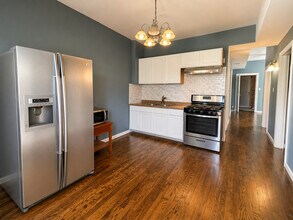 808 N Sacramento Blvd in Chicago, IL - Building Photo - Building Photo