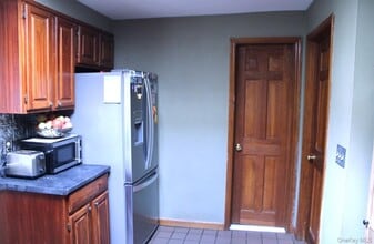 19 Liberty St in Patchogue, NY - Building Photo - Building Photo