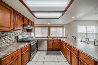 3414 Ashfield Dr in Houston, TX - Building Photo - Building Photo