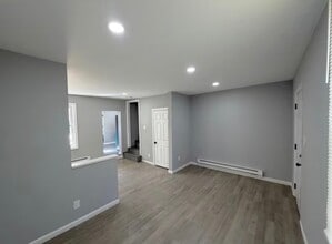 12 Cedar Aly in Phillipsburg, NJ - Foto de edificio - Building Photo