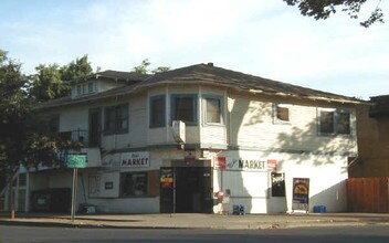 1700 V St in Sacramento, CA - Foto de edificio - Building Photo