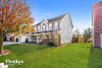 4503 W Easy St in New Palestine, IN - Foto de edificio - Building Photo