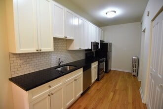 720 W Grace St, Unit 3S in Chicago, IL - Foto de edificio - Building Photo