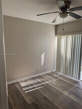 366 E Riverbend Dr in Sunrise, FL - Building Photo - Building Photo