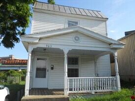 903 Grove St in Charlottesville, VA - Building Photo