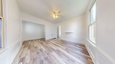 35 S Mechanic St in Hayesville, OH - Building Photo - Building Photo