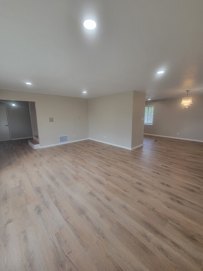 7410 Ouachita Dr in Little Rock, AR - Building Photo - Building Photo