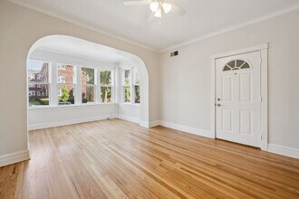 4847 W Hutchinson St in Chicago, IL - Building Photo - Building Photo