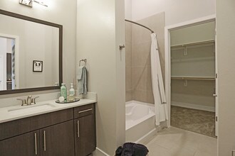 Madera at Leftbank in Fort Worth, TX - Foto de edificio - Interior Photo