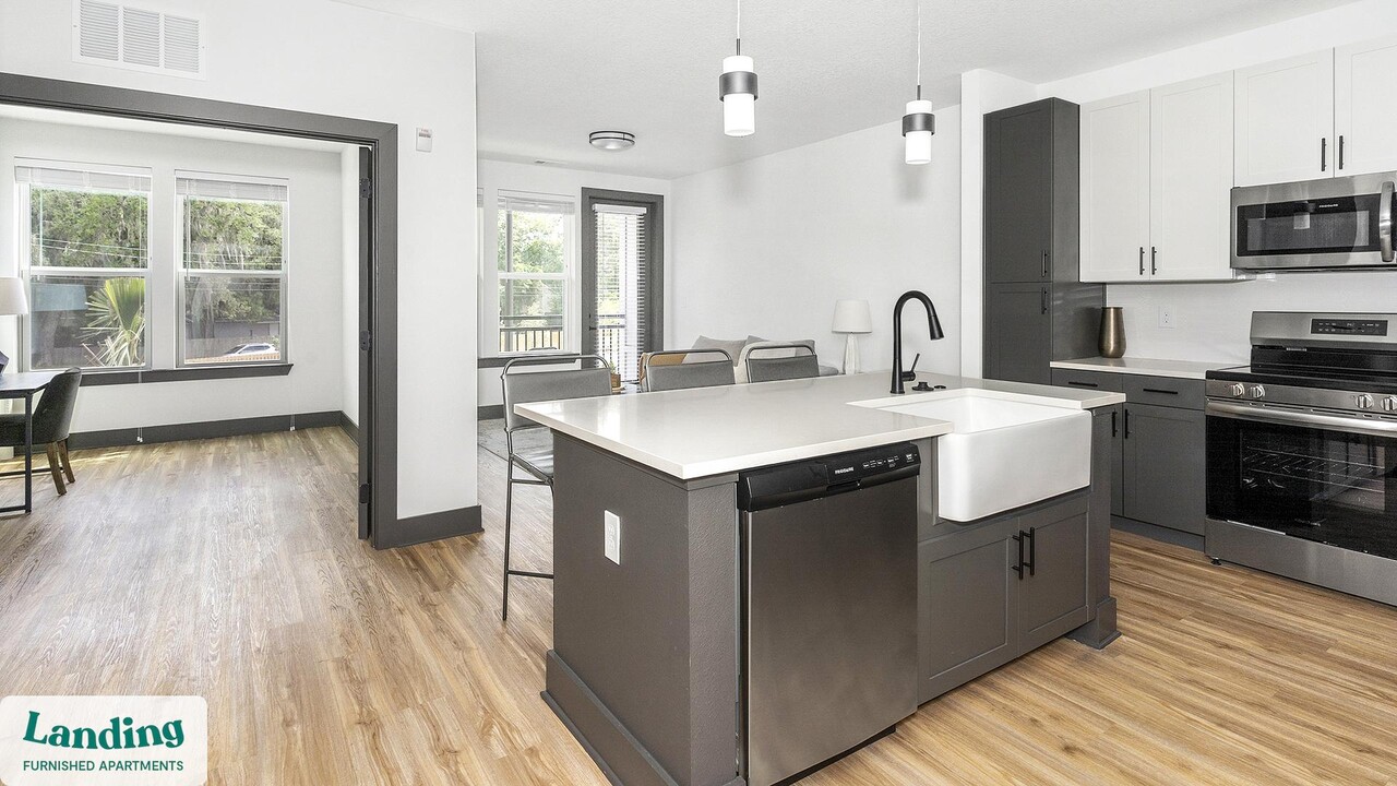 3460 Beach Blvd in Jacksonville, FL - Building Photo
