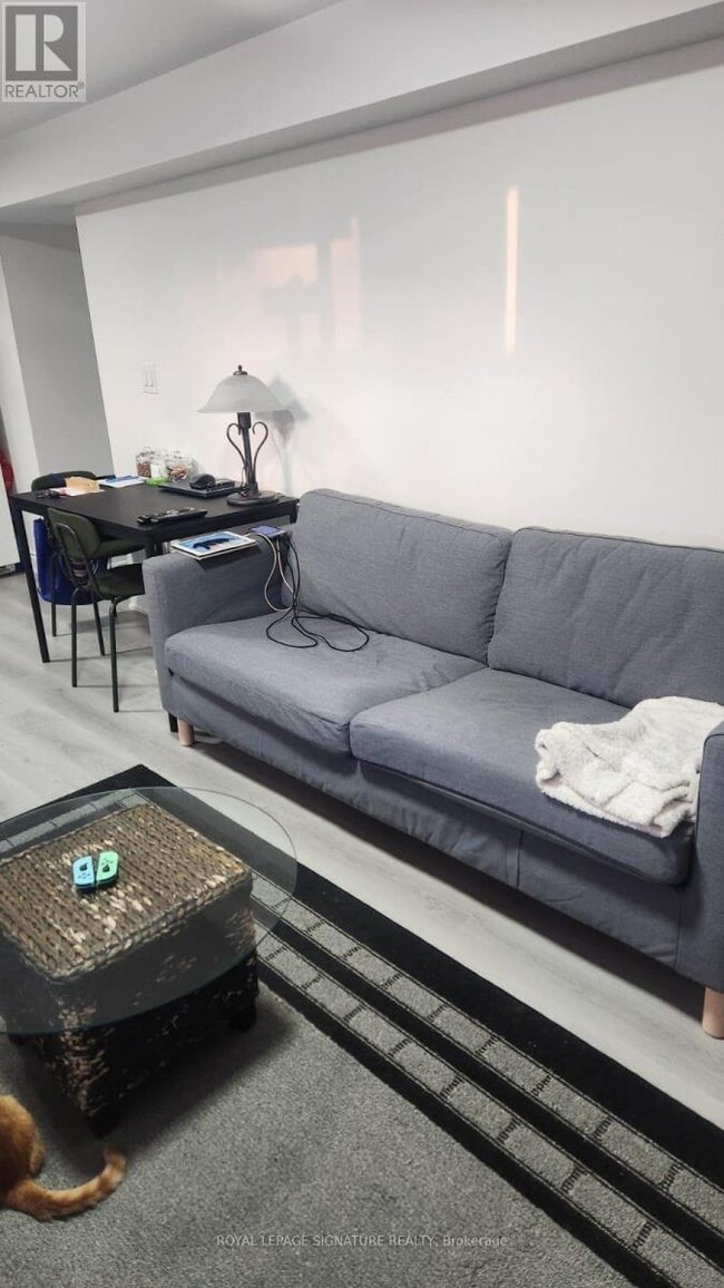 19 Rangoon Rd in Toronto, ON - Building Photo - Building Photo